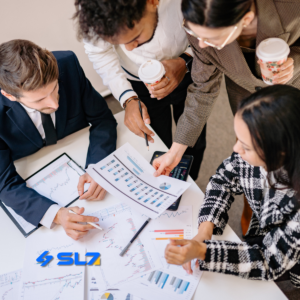 Amerika'da yerel iş ortaklıkları kurmak kalıcı ihracatın temelidir. SL7 olarak B2B ağınızı ve ticaret odası ilişkilerinizi nasıl yönettiğimizi inceleyin.